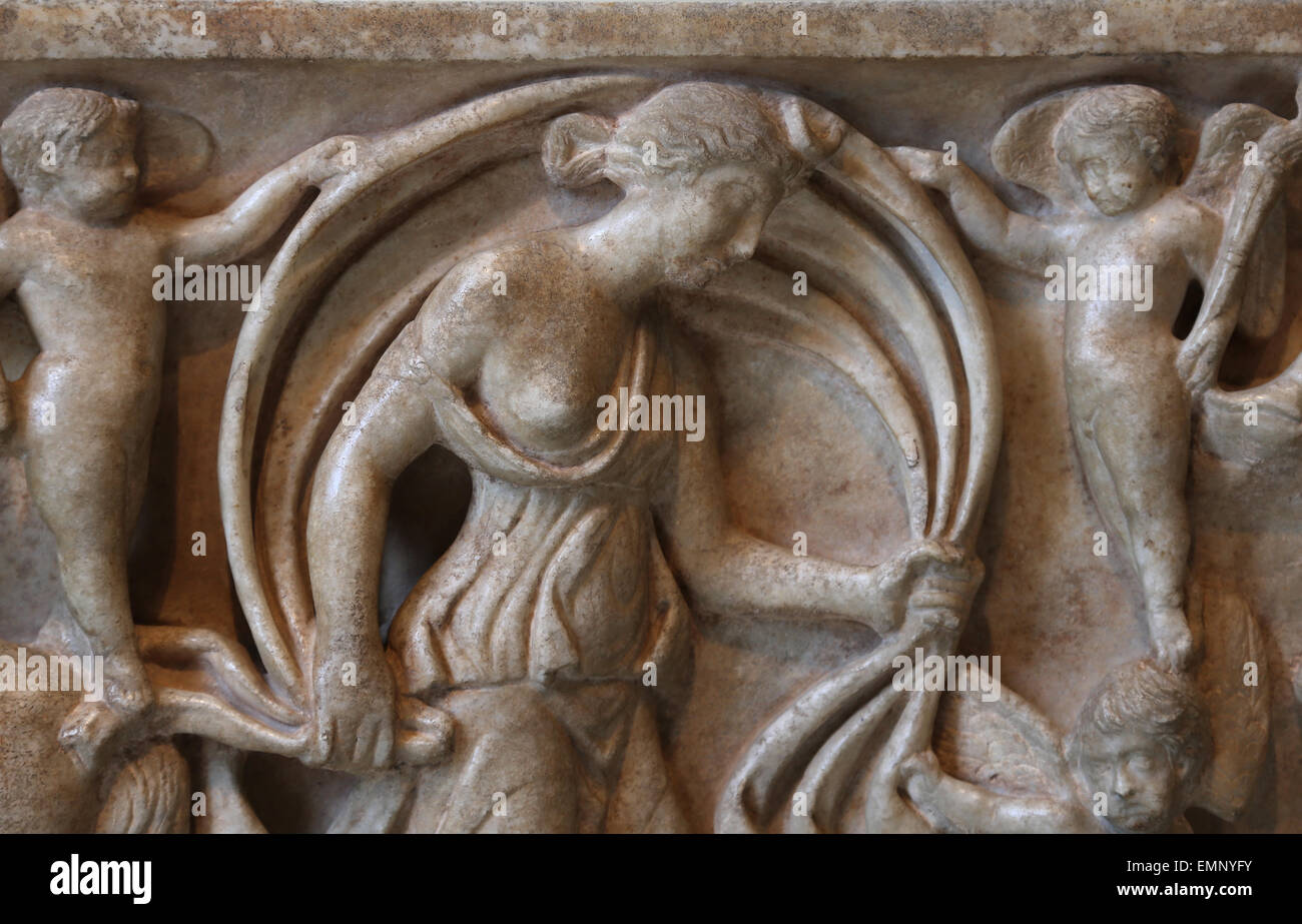 Sarcophage En Marbre Avec Le Mythe Dendymion Roman - 