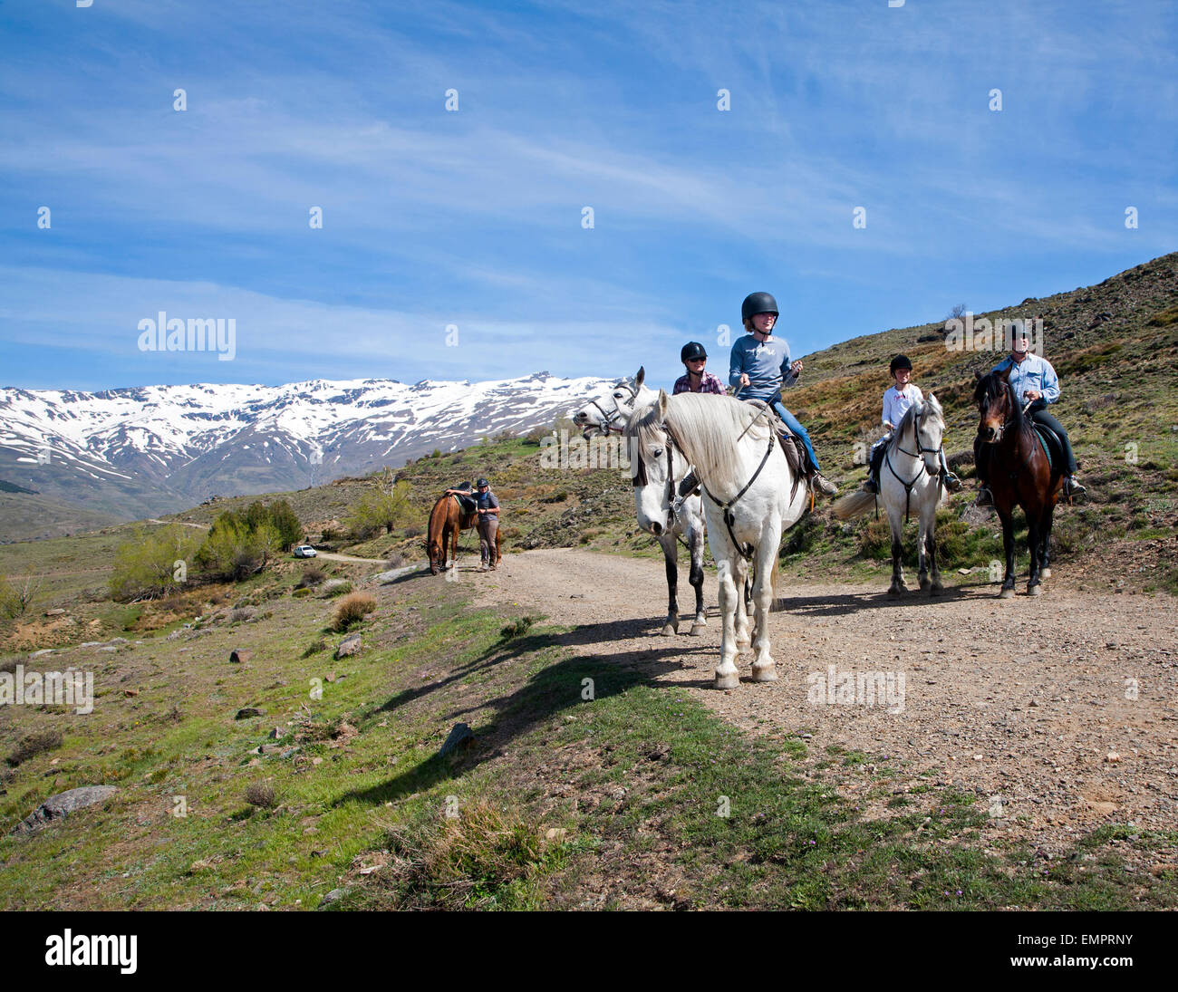 Les gens de l'équitation dans la Sierra Nevada, Las Alpujarras, Haute Province de Grenade, Espagne Banque D'Images