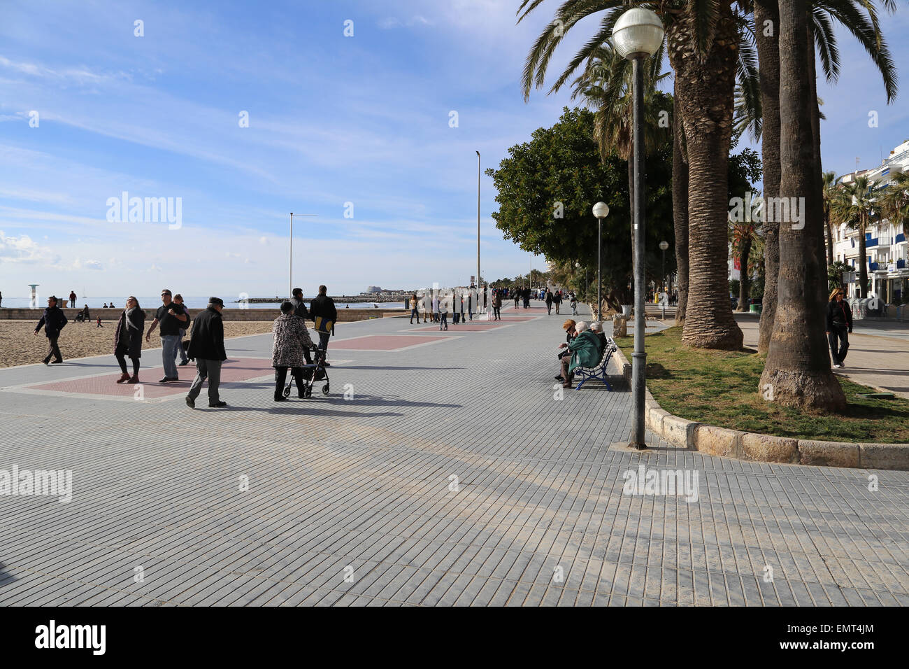 L'Espagne. La Catalogne. Sitges. Promenade du front de mer. Banque D'Images