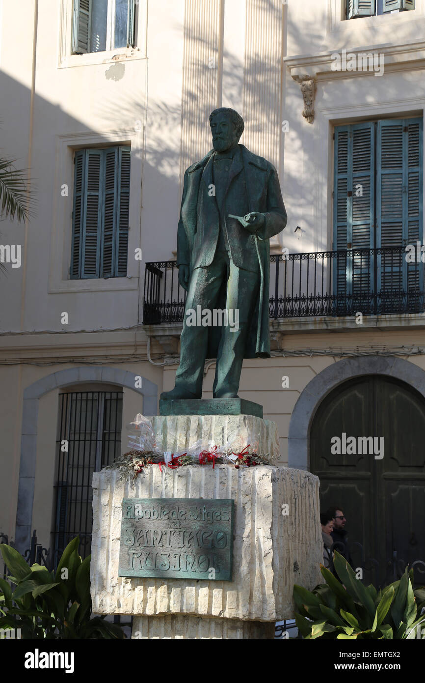 Santiago Rusinol (1861-1931). Peintre espagnol. Le modernisme. Statue de Santiago Rusinol par Pere Jou. Sitges. L'Espagne. Banque D'Images