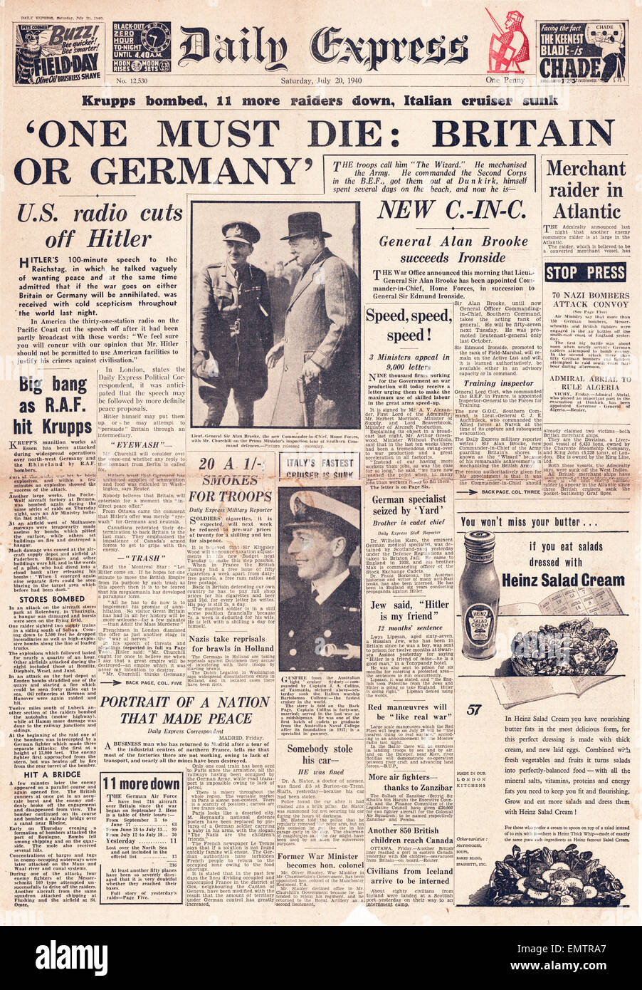 1940 front page Daily Express Adolf Hitler demande à la Grande-Bretagne de mettre fin à la guerre de discours du Reichstag Banque D'Images