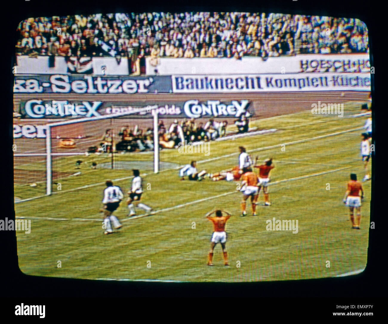 Niederländische Verzweifelte Spieler im Olympiastadion München beim Endspiel um die Fußball Weltmeisterschaft 1974 mit dem Ender Banque D'Images