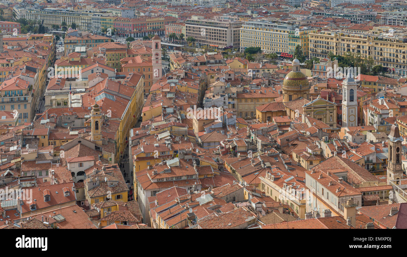 La vieille ville de Nice à partir de la colline du Château au-dessus Banque D'Images