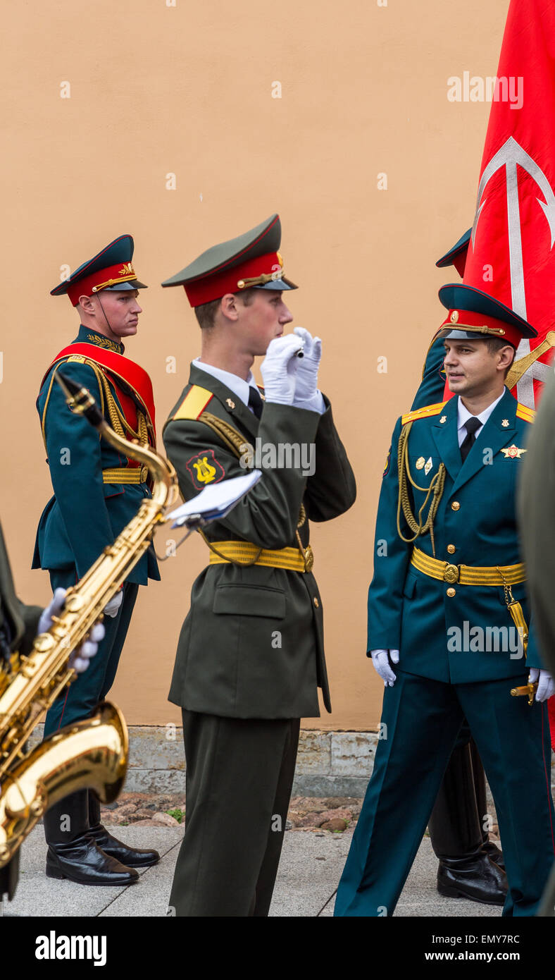 La Russie, Saint-Pétersbourg, une musique militaire dans le fleuve Pater et Paul fortress Banque D'Images