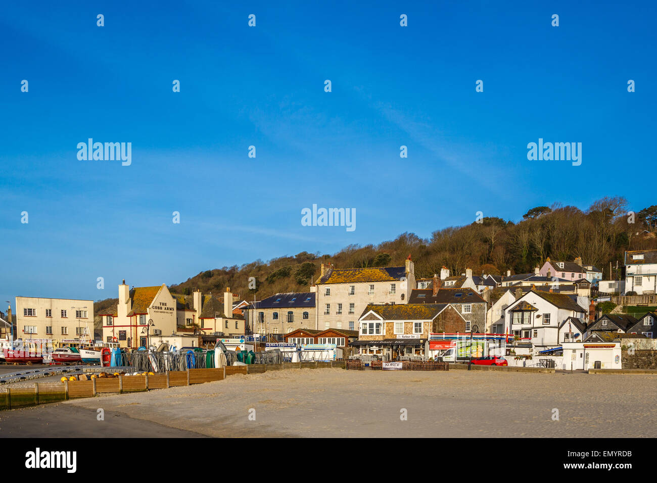 Les boutiques autour du port,Lyme Regis, dans le Dorset. Banque D'Images