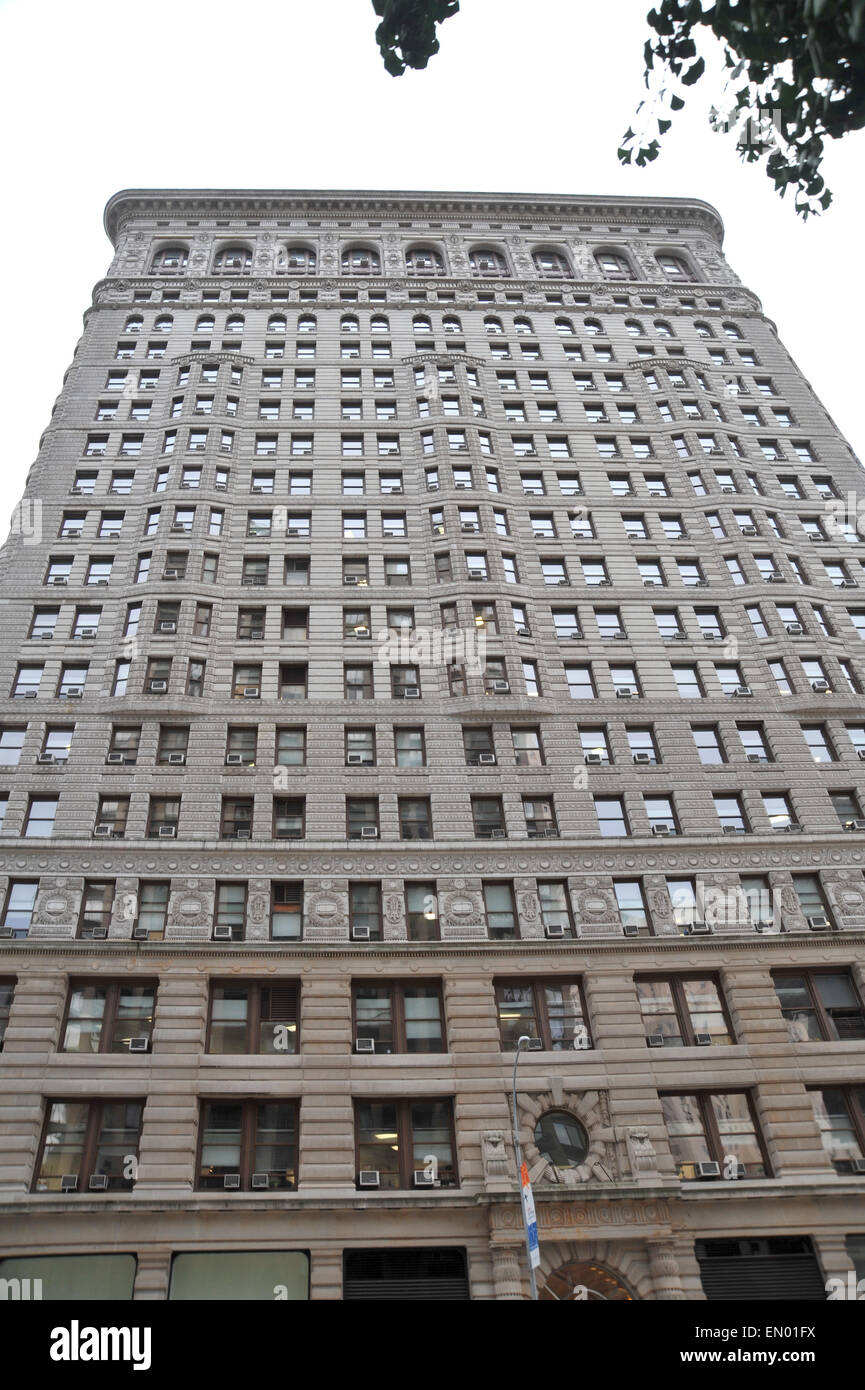 Le Flat Iron Building, premier gratte-ciel du monde, à New York City Banque D'Images