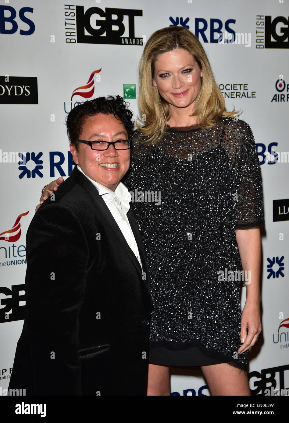 Londres, Royaume-Uni, 24 avril 2015 : comédienne Sophie Ward avec femme Renna Brennan assiste à la remise des Prix 2015 LGBT britannique au Landmark Hotel à Londres. Crédit photo : Voir Li/Alamy Live News Banque D'Images