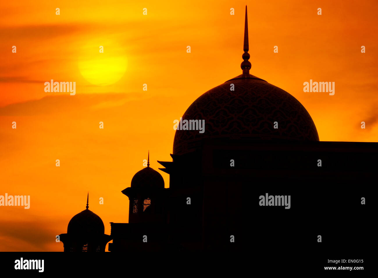 Mosquée dans un coucher du soleil Banque D'Images