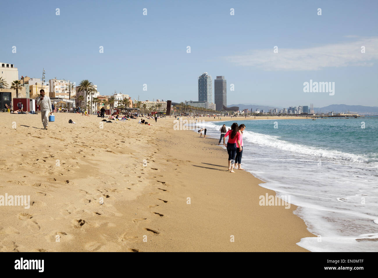 La plage de Barceloneta, Barcelone, Catalogne, Espagne Banque D'Images