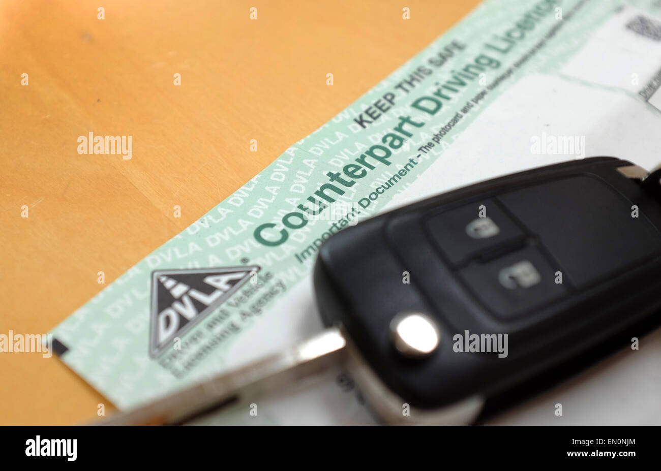 La contrepartie UK driving license du 8 juin 2015 le papier du permis de conduire au Royaume-Uni ne sera plus valide Banque D'Images