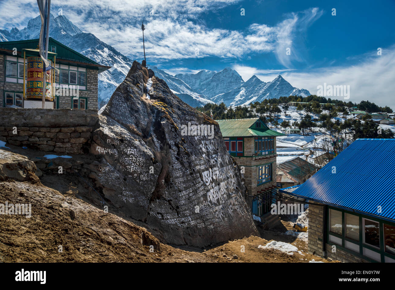 D'énormes pierres mani à Namche Bazar, au Népal Banque D'Images