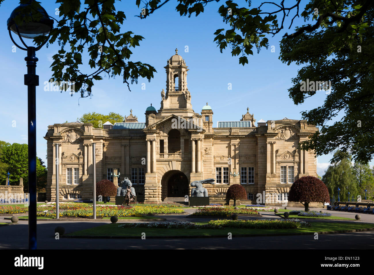 Royaume-uni, Angleterre, dans le Yorkshire, Bradford Lister Park, Carwtright Hall Civic Art Gallery Banque D'Images