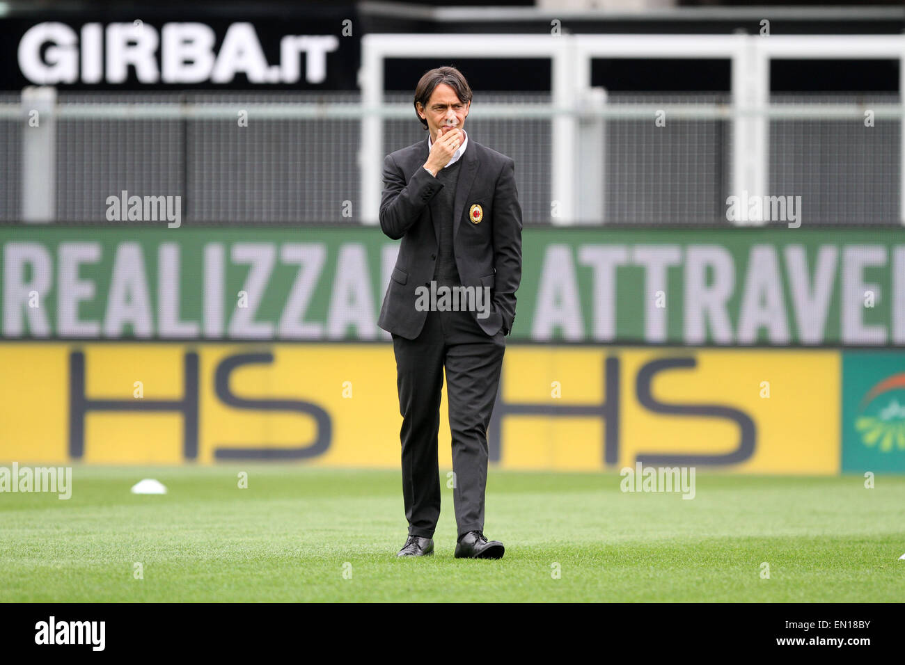 Udine, Italie. Apr 25, 2015. Filippo Inzaghi AC Milan's coach attend avant de la Serie A italienne match de foot entre Udinese Calcio et de l'AC Milan le samedi 25 avril 2015 au Stade Friuli à Udine. Credit : Andrea Spinelli/Alamy Live News Banque D'Images