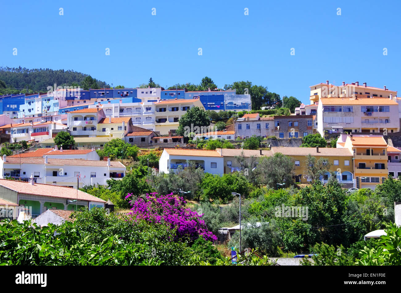 Ville de montagne Monchique dans l'Algarve, Portugal Banque D'Images