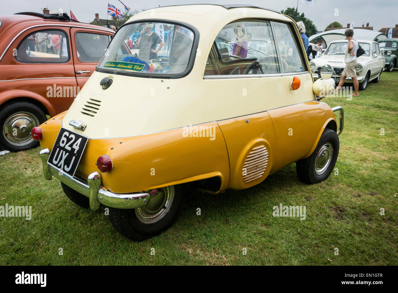 Vue arrière d'une BMW Isetta, classic car Banque D'Images
