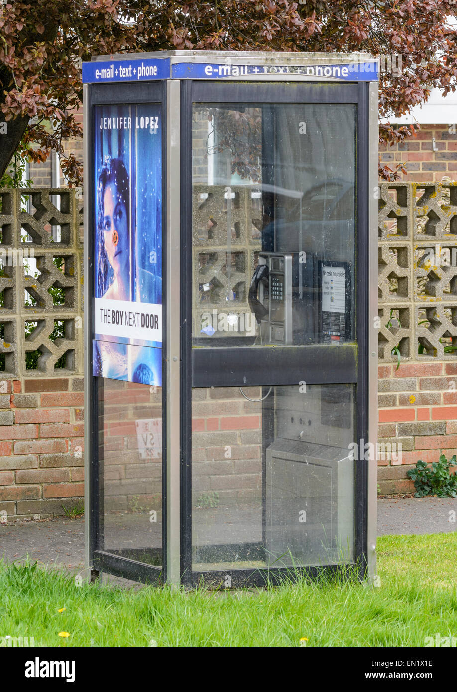 KX100 BT type cabine téléphonique en Angleterre, Royaume-Uni. Banque D'Images