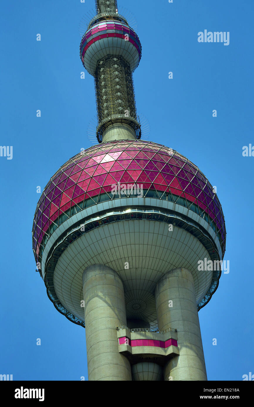 L'Oriental Pearl TV Tower à Pudong, Shanghai, Chine Banque D'Images