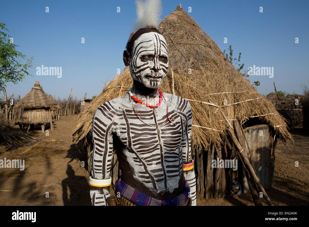 La tribu Karo en Ethiopie Banque D'Images