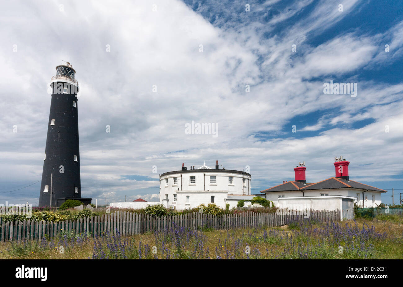 Dungeness Old Lighthouse and Cottages, Dungeness, Kent, Angleterre, Royaume-Uni Banque D'Images