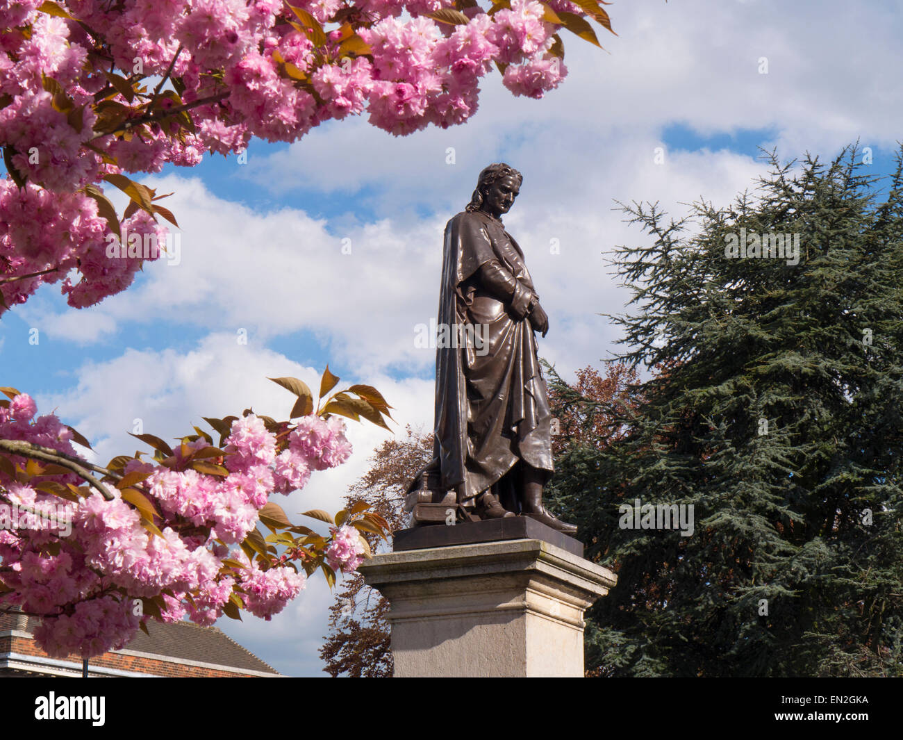 Statue de Sir Isaac Newton, Grantham, Lincolnshire, Angleterre, RU Banque D'Images