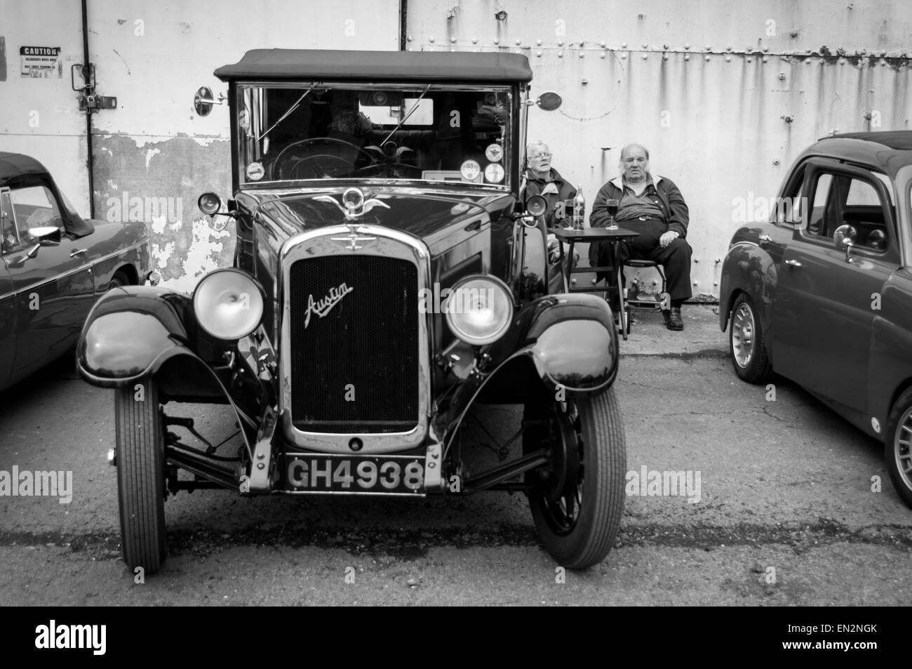 Vintage Austin à la 5e brunch du dimanche Scramble à Bicester Oxfordshire, Angleterre, du patrimoine Banque D'Images