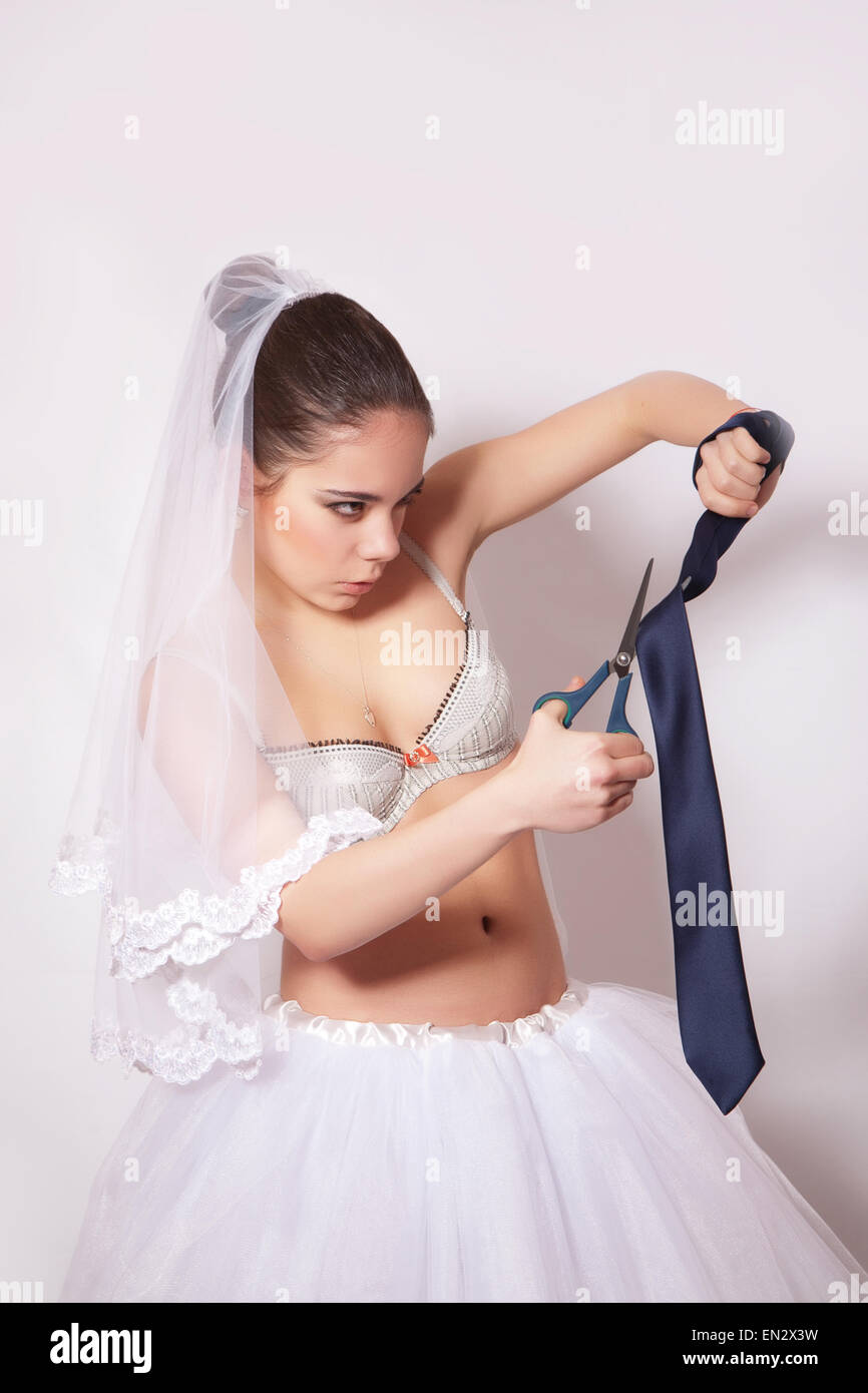 Wicked mariée marié attache ciseaux Banque D'Images