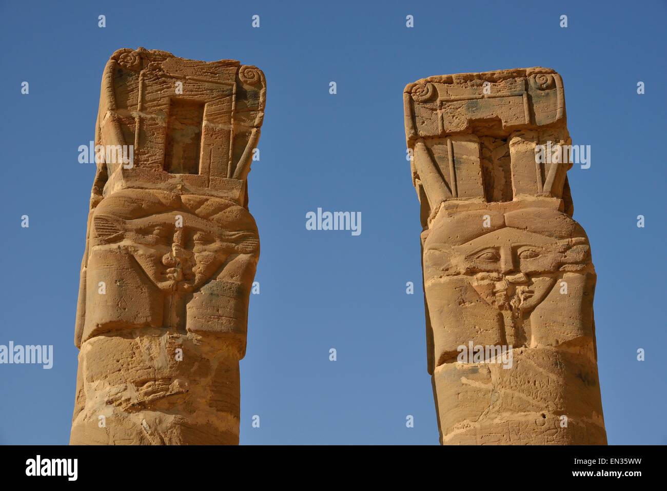 Colonnes, Temple d'Hathor, Gebel Barkal, Karima, le nord de l'état, la Nubie, Soudan Banque D'Images