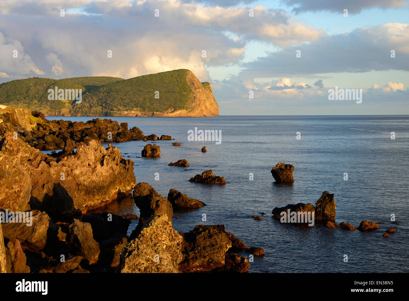 Vue sur le mont Brasil de Sao Mateus de Calheta, Terceira, Açores, Portugal Banque D'Images