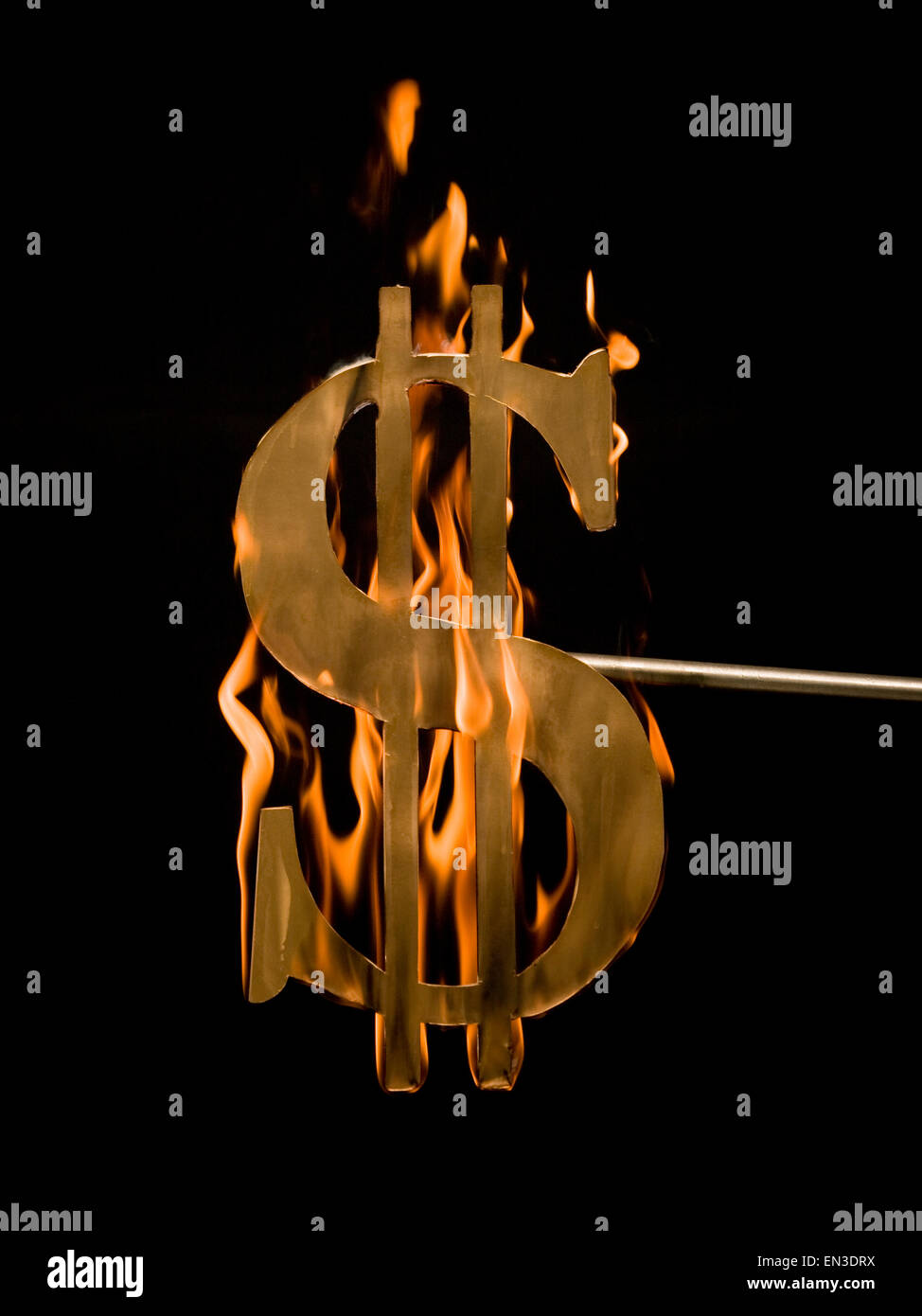Symbole du dollar en feu Banque D'Images