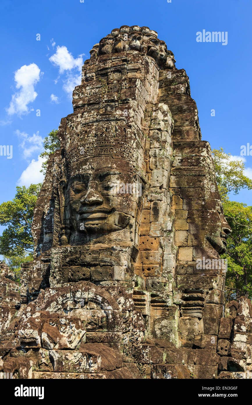 Face Pierre tours du temple Bayon à ancient Angkor. Siem Reap, Cambodge Banque D'Images
