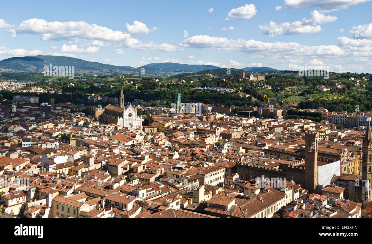 L'Italie, vue de Florence avec l'église de Santa Croce Banque D'Images