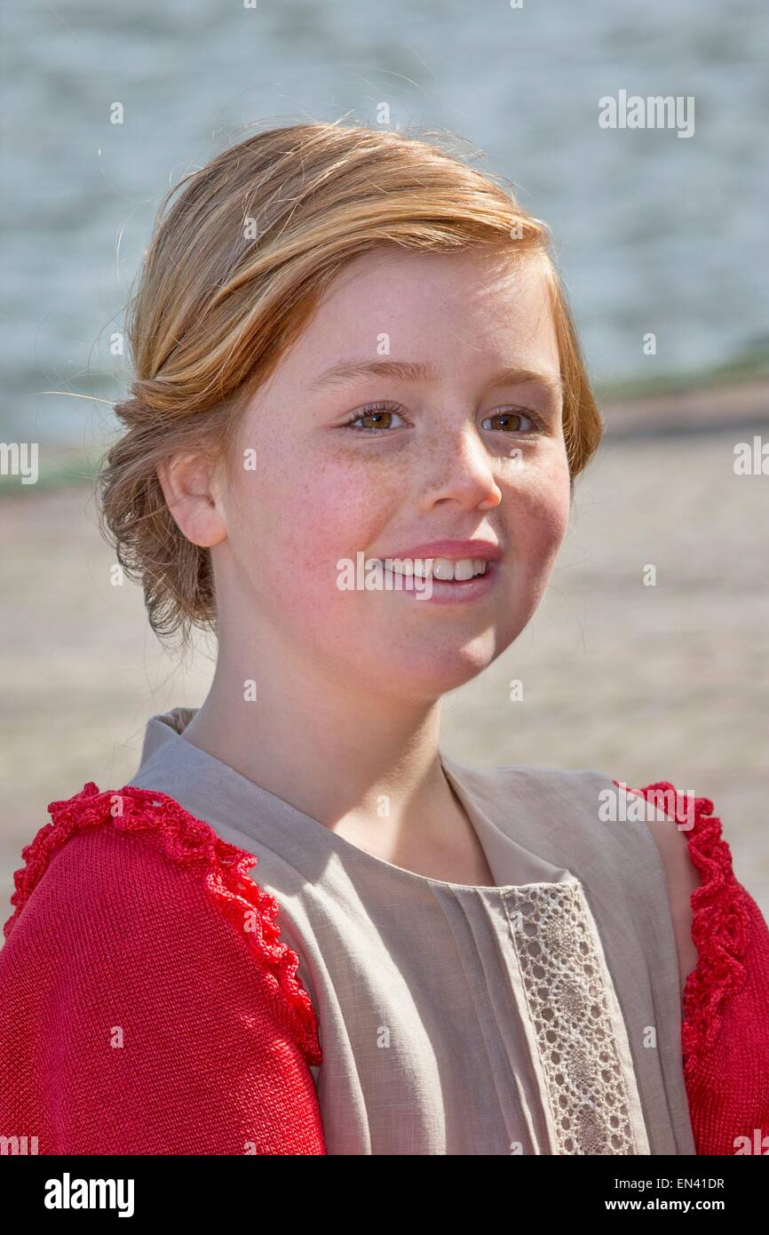 Dordrecht, Pays-Bas. Apr 27, 2015. La princesse Alexia assister à la célébration Kingsday à Dordrecht, Pays-Bas, 27 avril 2015. Dpa : Crédit photo alliance/Alamy Live News Banque D'Images