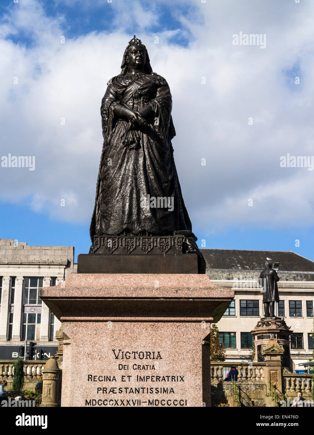 Statue de la reine Victoria, Dunn Square, Paisley, Écosse. Banque D'Images
