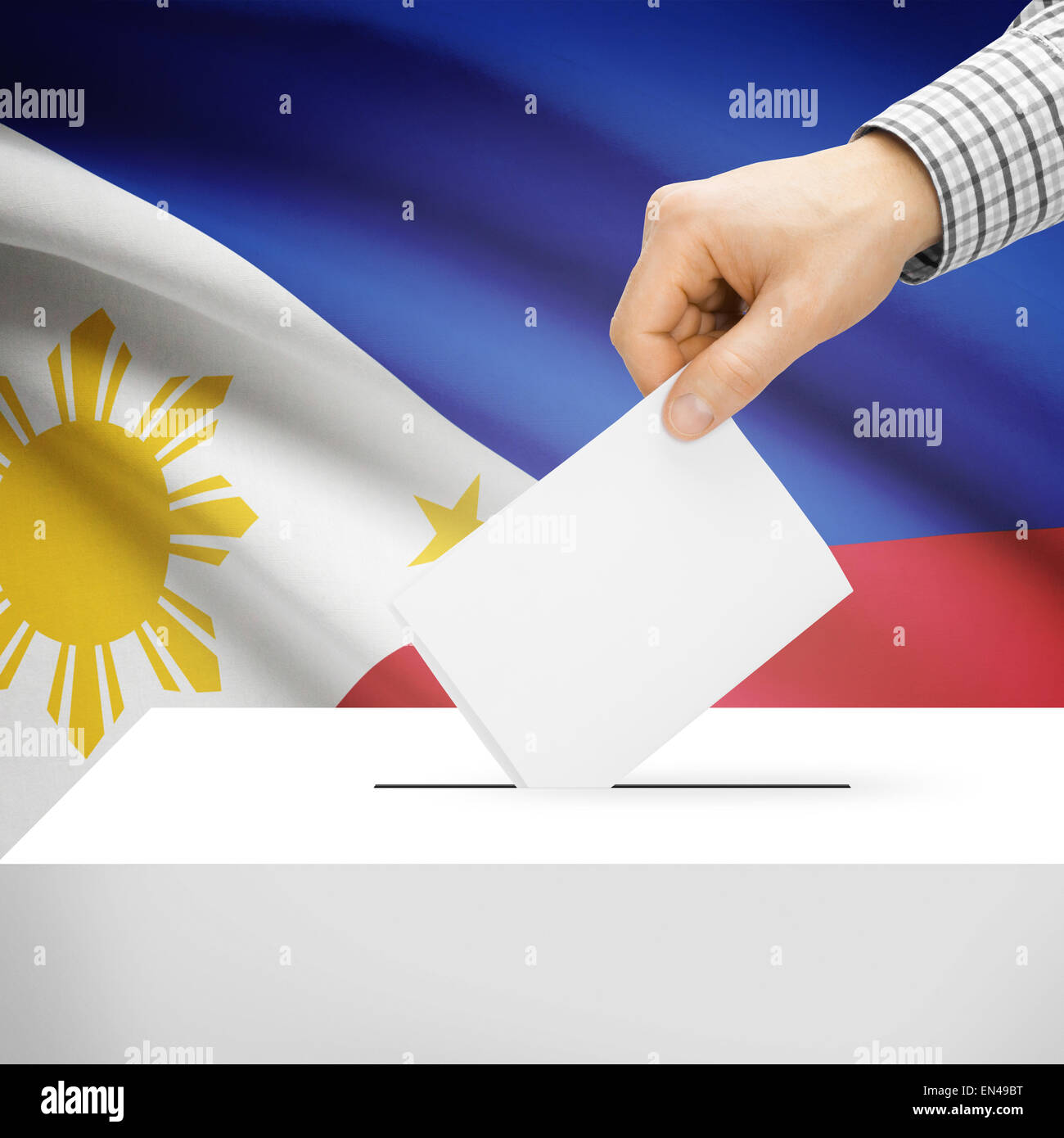 Urne avec drapeau national sur fond de série - Philippines Banque D'Images