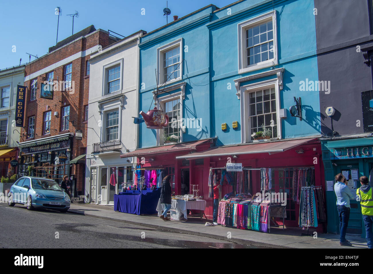 Portabello Road, Notting Hill, Londres, comme vu dans le film 'Notting Hill'. Banque D'Images
