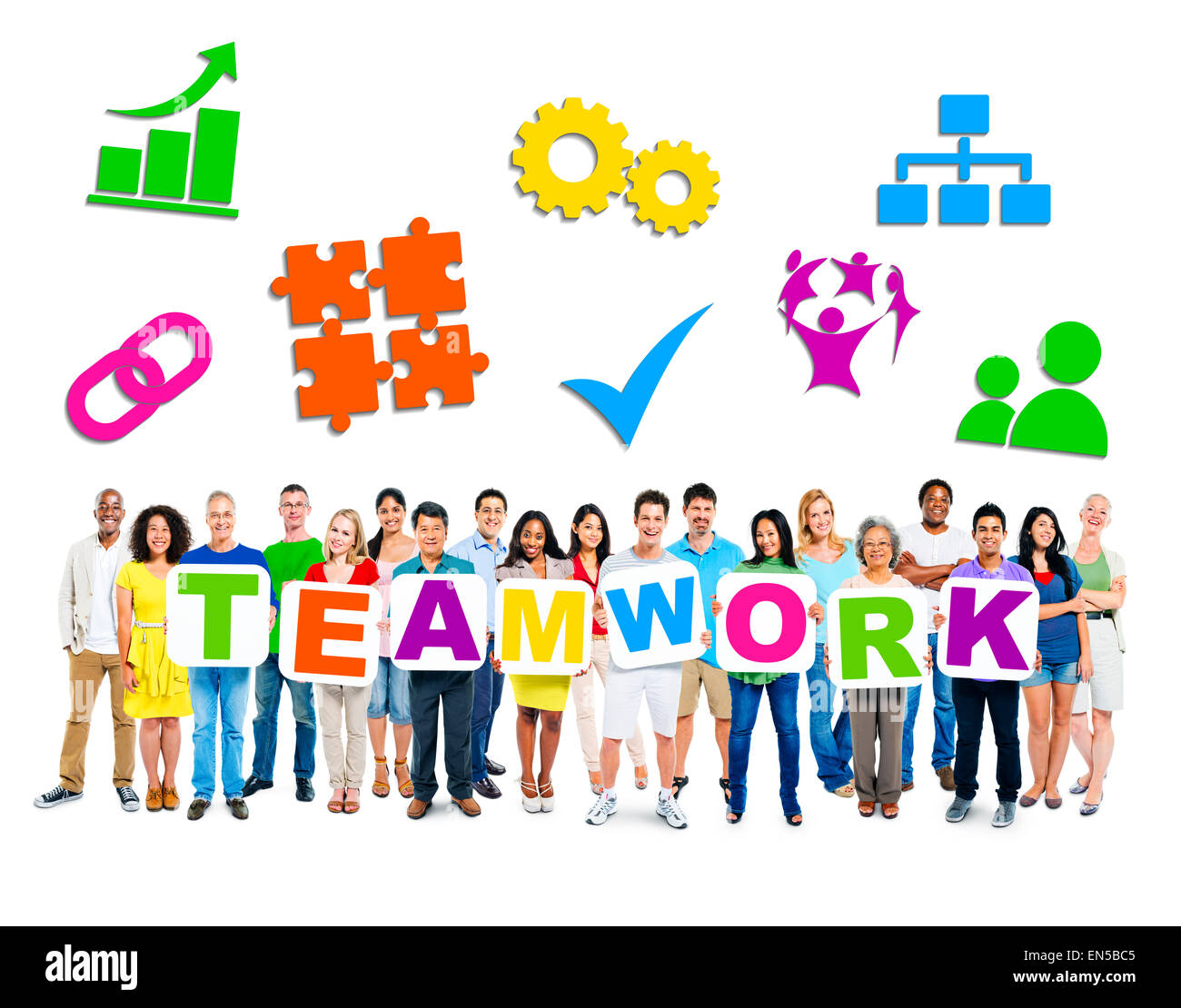 Grand groupe de multi-ethnique diversifiée de personnes détenant des plaques blanches avec des lettres formant le mot "équipe". Banque D'Images