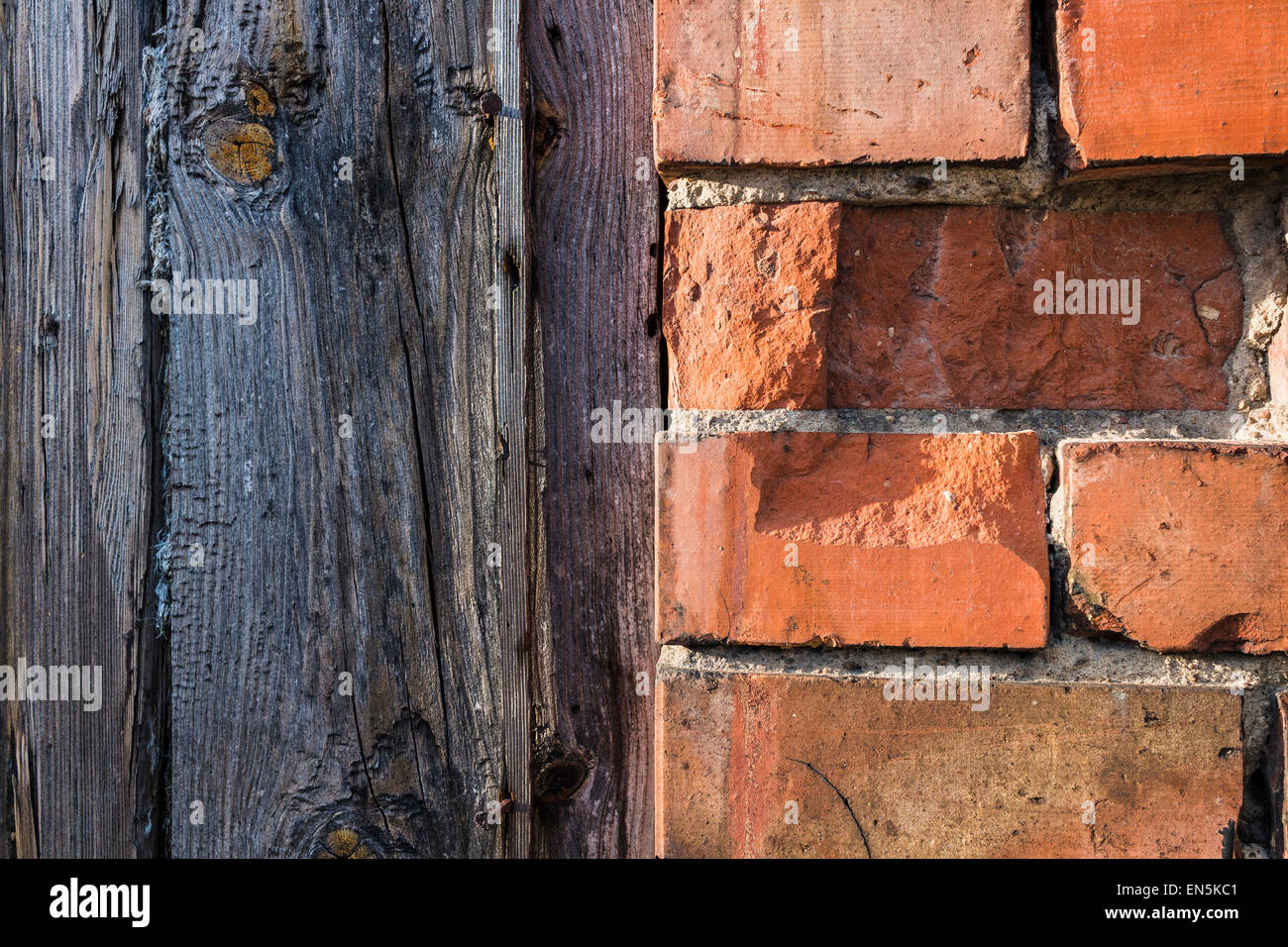 Texture background vintage weathered wood brun rouge brique mur de brique Banque D'Images