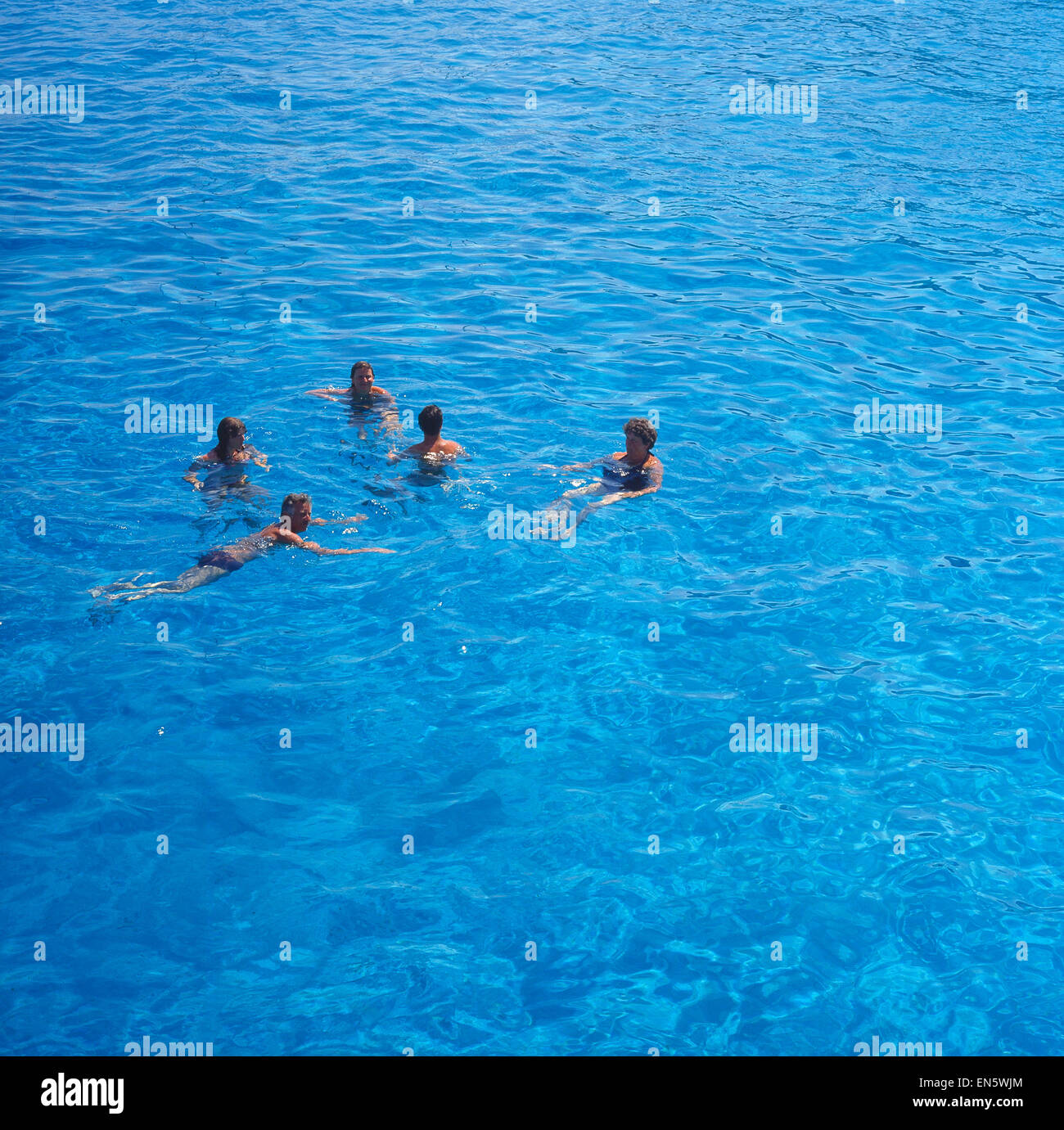 Lieber Im Meer Baden Als In Arbeit Schwimmen Spruche Und Zitate Zum Nachdenken Reisen Urlaub
