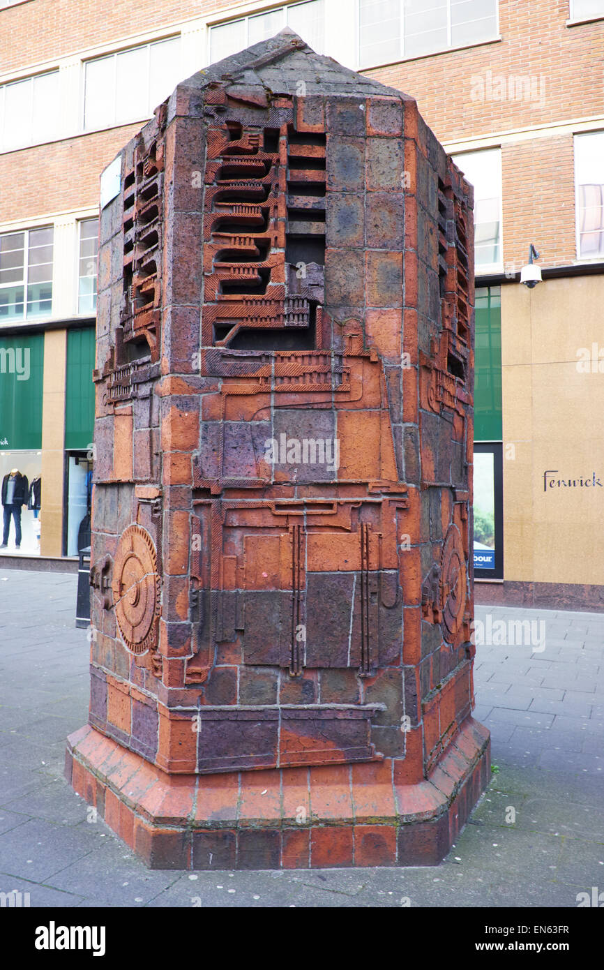 Polygone Parsons par David Hamilton un monument à Charles Parsons Blackett Street London UK Banque D'Images