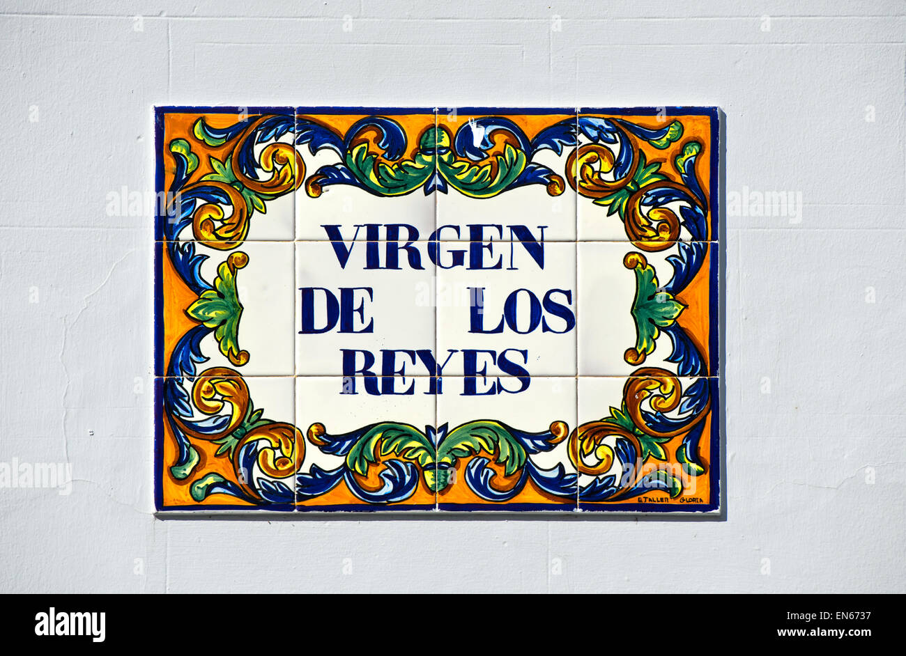 Les plaques de rue faite de carreaux de céramique, Villamartin, Andalousie, Espagne Banque D'Images