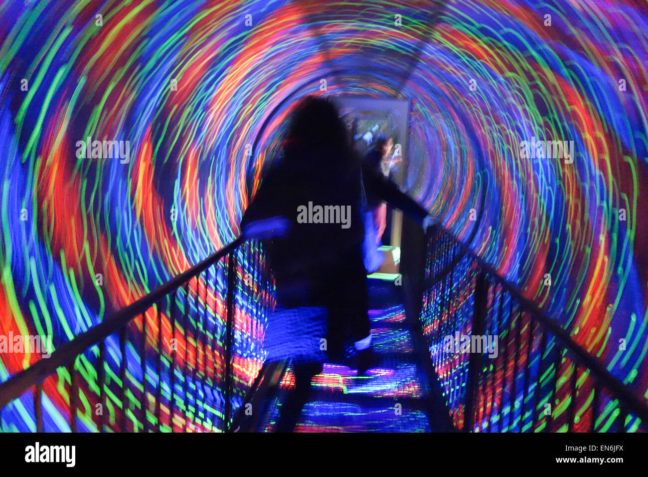Camera Obscura et monde de l'Illusion - Le tunnel vortex - Édimbourg, Écosse, Royaume-Uni Banque D'Images