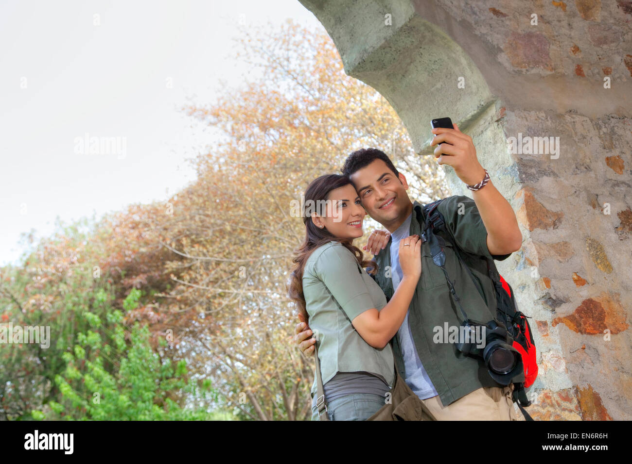 Couple taking a self portrait Banque D'Images