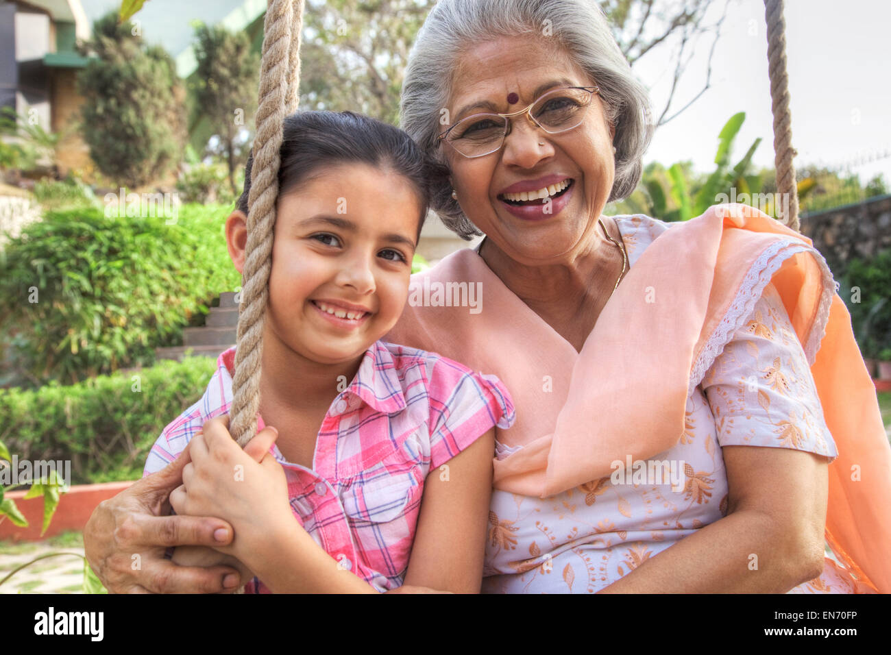 Portrait de grand-mère et sa petite-fille Banque D'Images