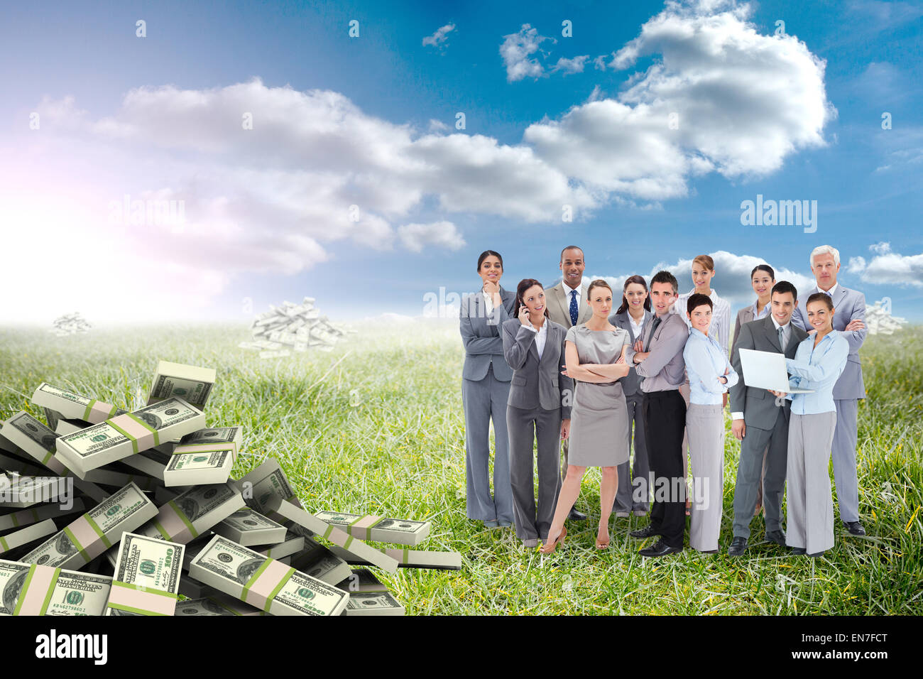 Image composite de l'équipe commerciale looking at camera Banque D'Images