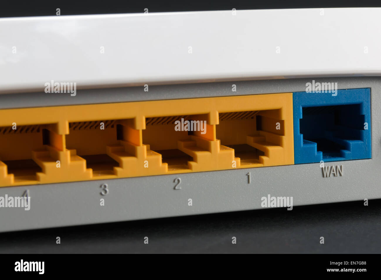 Ethernet port on the back of the router Banque de photographies et d'images  à haute résolution - Alamy