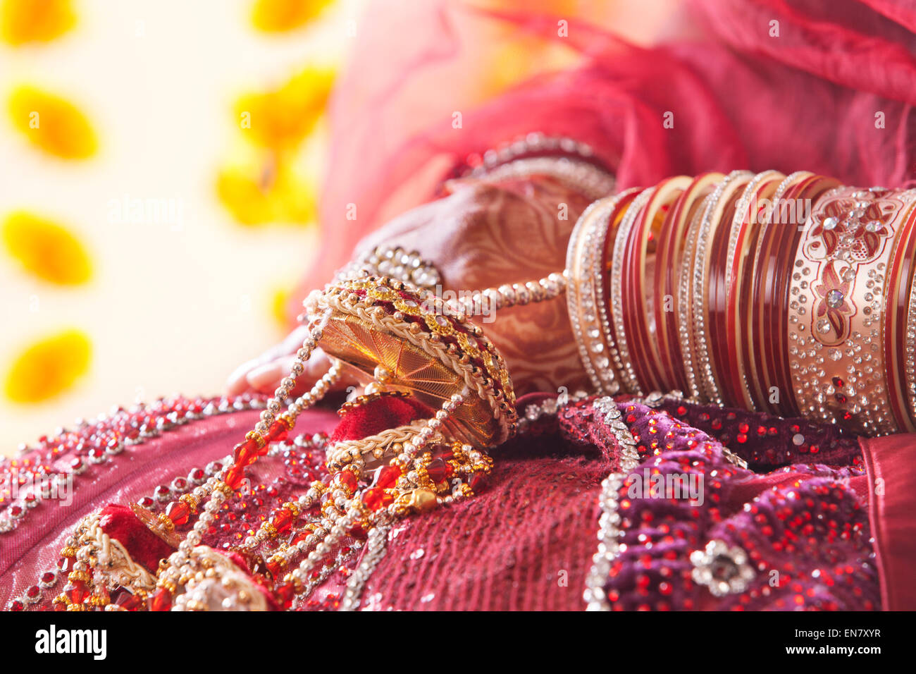 Close-up of a Brides mariage kalire en mains Banque D'Images