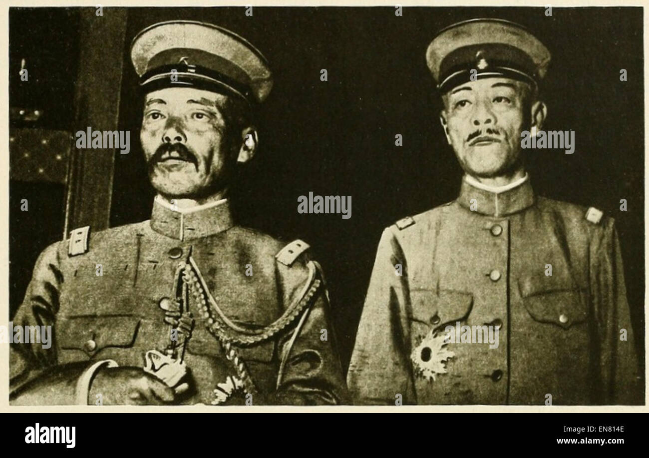 (1919) PIC22 - Les dirigeants des forces japonaises en Sibérie, le général Kikuyo Otani et le Lieut.-général Mitsuya Banque D'Images