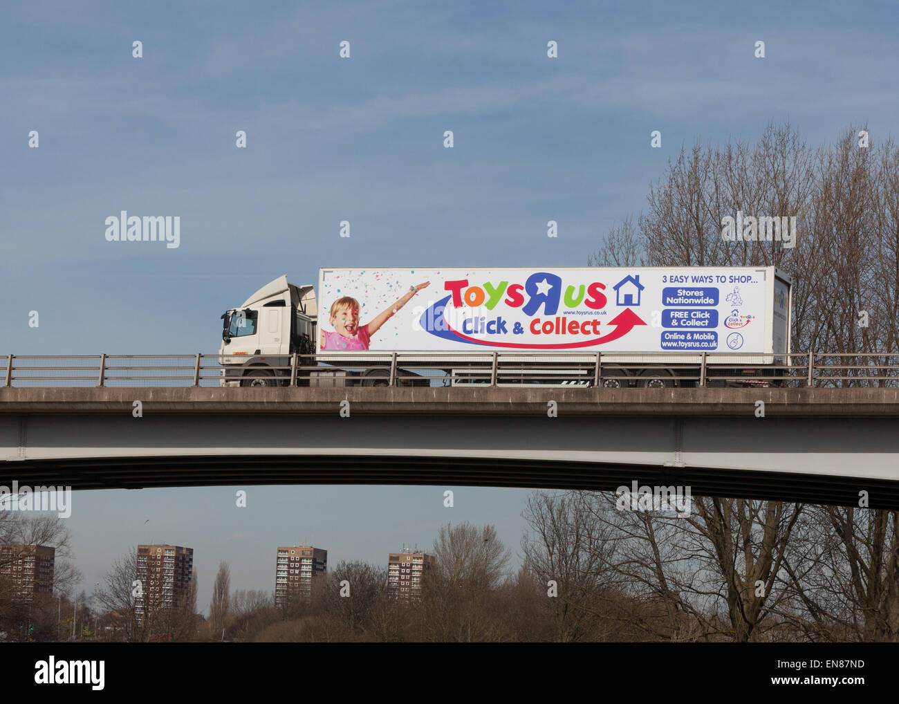 mobile bébé toys r us