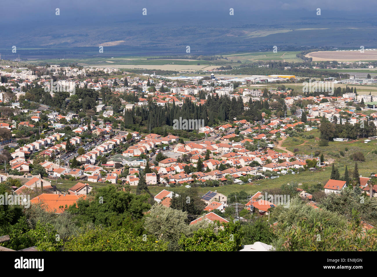 Vue de la ville de Rosh Pina et vallée de Hula Banque D'Images