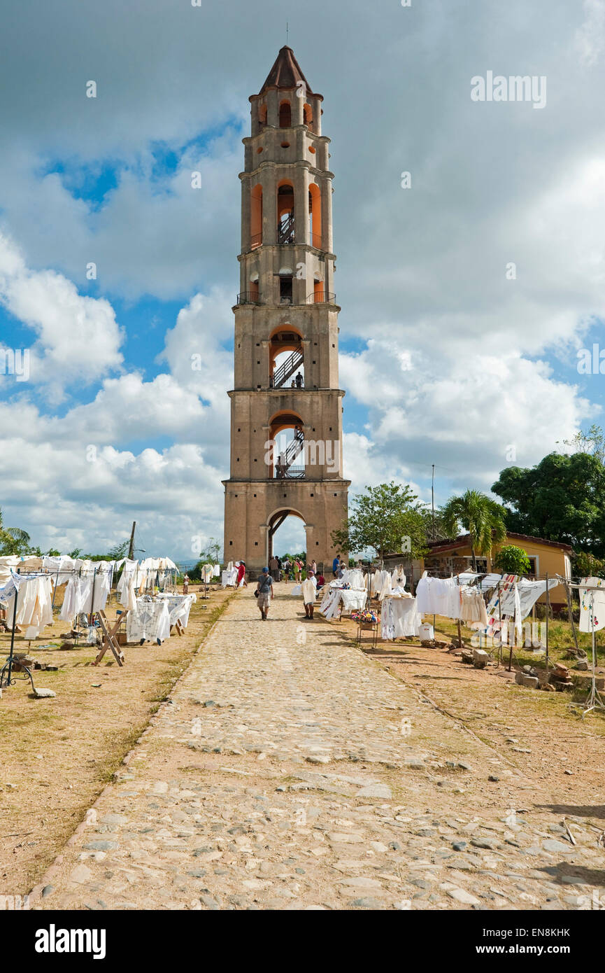 Vue verticale de la tour Iznaga à Valle de los Ingenios. Banque D'Images